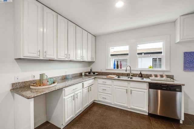 1510 Burbeck Ave, Richmond CA: https://media.crmls.org/mediaz/b3c2ca45-db78-4d24-b373-830786a39f0c.jpg