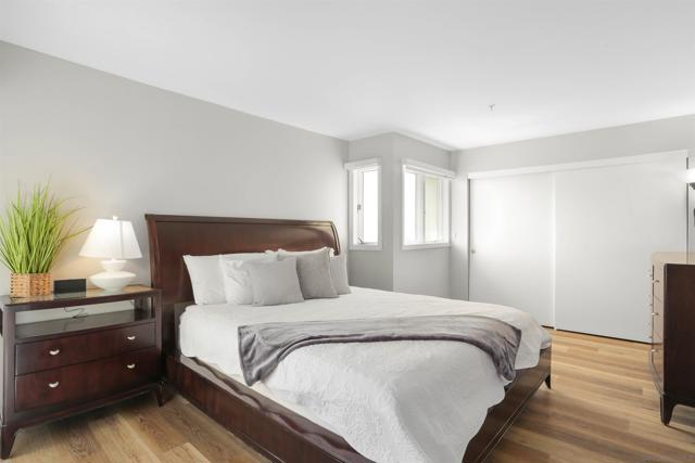 1100 Seacoast Dr, Imperial Beach CA: https://media.crmls.org/mediaz/b3c2caff-97a3-469e-883d-15308fe3ac7c.jpg