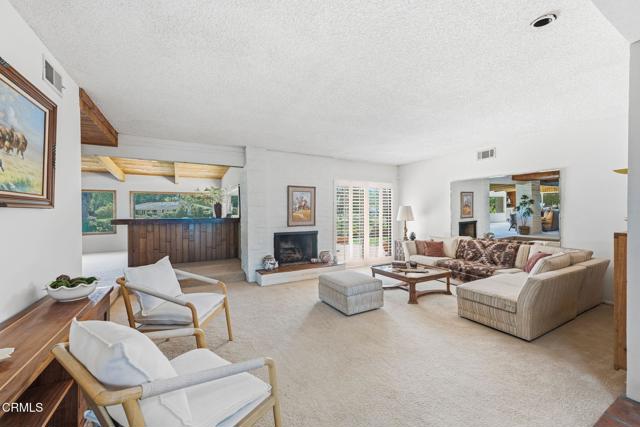 Detail Gallery Image 11 of 46 For 1356 Fairway Dr, Camarillo,  CA 93010 - 4 Beds | 3 Baths