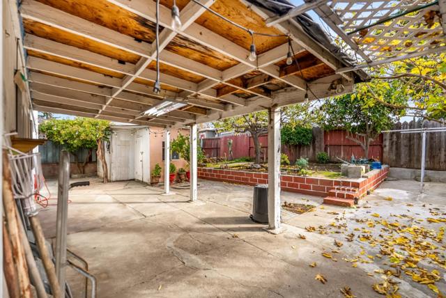 14504 Jerilyn Drive, San Jose CA: https://media.crmls.org/mediaz/b3c3547e-8965-4792-a507-8b2dbc4ec7cb.jpg