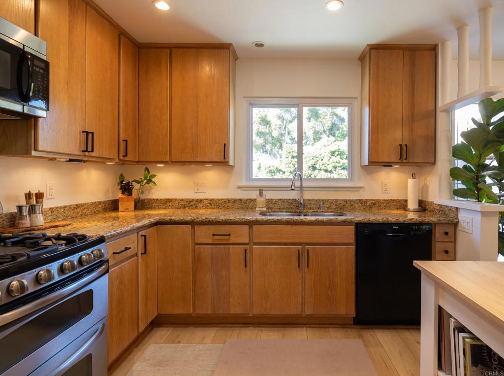 2222 Crestline Dr. - photo 11