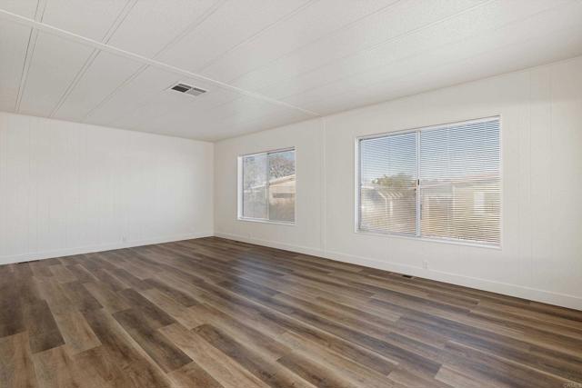 Detail Gallery Image 8 of 37 For 2130 Sunset Dr #55,  Vista,  CA 92081 - 2 Beds | 2 Baths