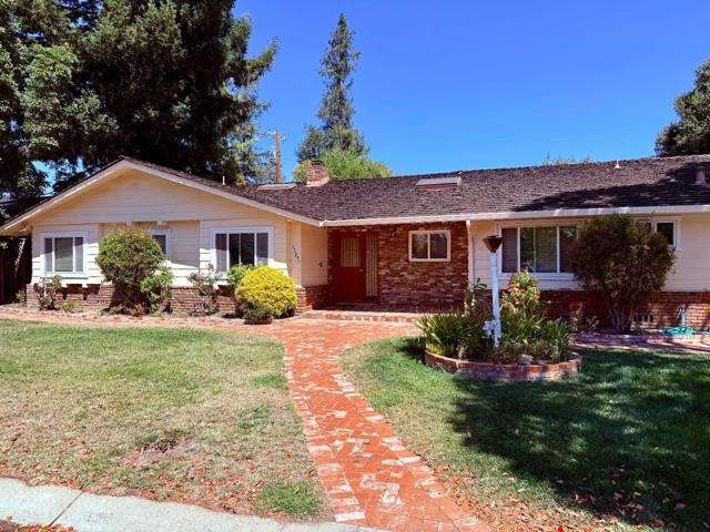 1389 Chelsea Drive, Los Altos CA: https://media.crmls.org/mediaz/b3c77367-5840-4255-a6f6-aa85a8eb0b28.jpg