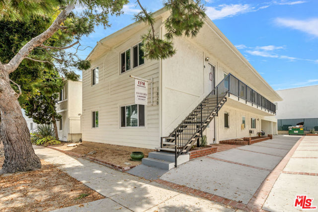 1826 12th Street, Manhattan Beach, California 90266, ,Residential Income,Sold,12th,22186597