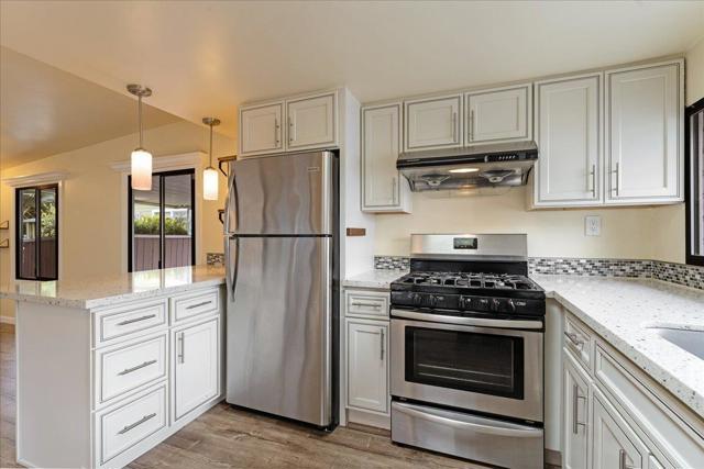 750 47th Avenue, Capitola CA: https://media.crmls.org/mediaz/b3c851a3-0f52-4c80-a5ce-256d9c619bc6.jpg