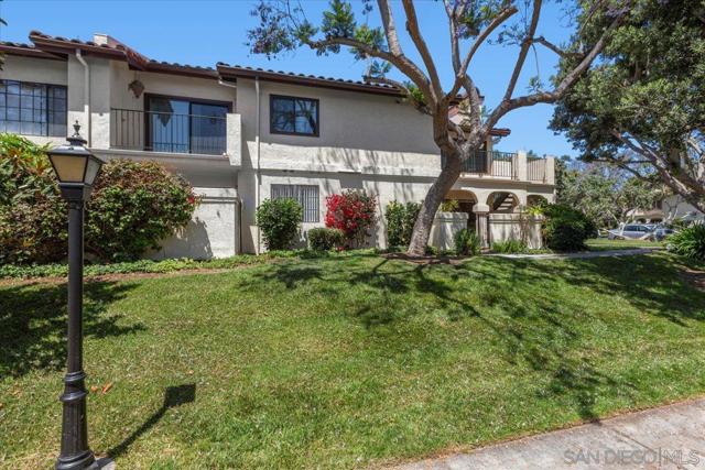 4145 Porte De Merano, San Diego CA: https://media.crmls.org/mediaz/b3c88288-fd21-4e01-904a-2ce9f37bb785.jpg