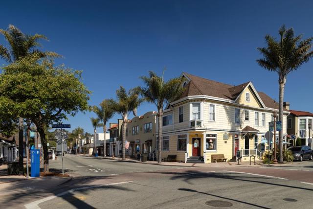 825 Balboa Avenue, Capitola CA: https://media.crmls.org/mediaz/b3c9028c-6bf6-4a18-8570-0c1f536c4865.jpg