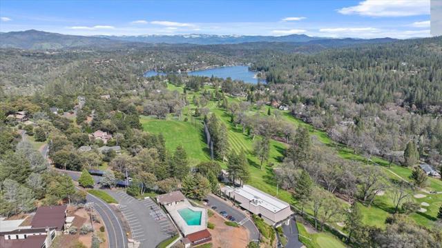 20944 Woodside Way, Groveland CA: https://media.crmls.org/mediaz/b3cad463-9876-45fe-8ddc-1501261342fa.jpg