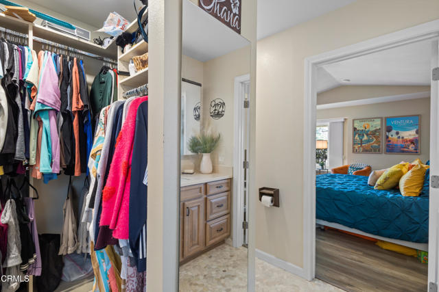 1684 San Joaquin Avenue, Ventura CA: https://media.crmls.org/mediaz/b3cb4410-17a8-46d8-8a45-6a570f7c65d4.jpg