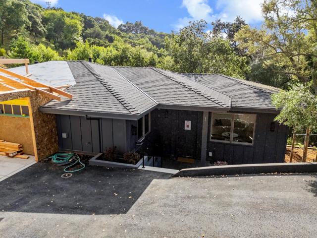 17119 Crescent Drive, Los Gatos CA: https://media.crmls.org/mediaz/b3cb4b93-7d9b-4a23-81be-538bf6f3485e.jpg