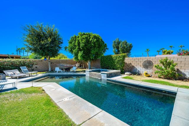 47375 Mangrove Street, Indio CA: https://media.crmls.org/mediaz/b3cb4c4b-cb46-4836-b73a-a72292d6377e.jpg