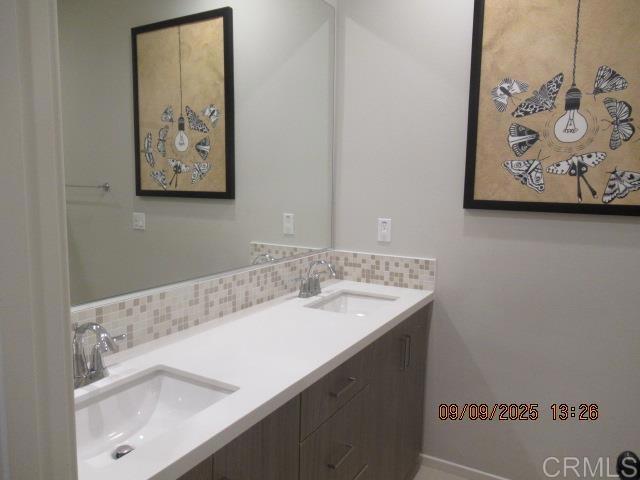 1008 Camino Prado, Chula Vista CA: https://media.crmls.org/mediaz/b3cc7366-730f-4061-9f0e-1b159f60fe3b.jpg