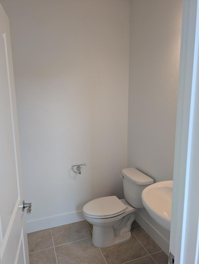 https://media.crmls.org/mediaz/b3cd60c0-c7a0-40ca-b496-4c66d8eda1e3.jpg?preset=X-Large