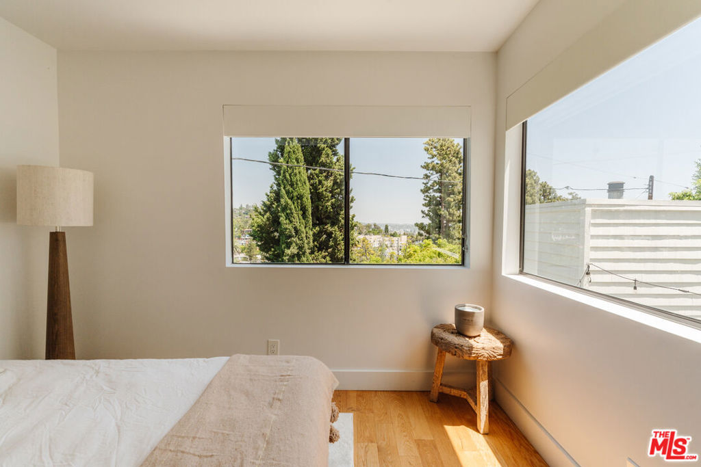 MLS #25545387 img 25