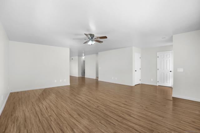 7742 Parma Ln, San Diego CA: https://media.crmls.org/mediaz/b3cdb033-0a1d-4ee3-b1d4-47f58676ecf2.jpg