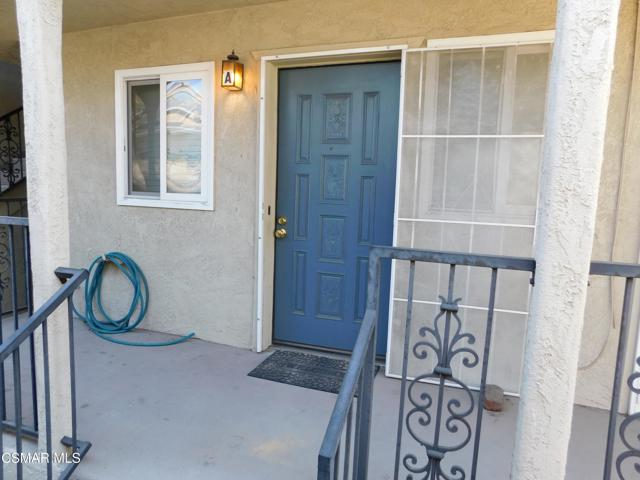 6213 Whitsett Avenue, North Hollywood CA: https://media.crmls.org/mediaz/b3ce270a-23c6-42bb-8adb-8258af6ce18f.jpg
