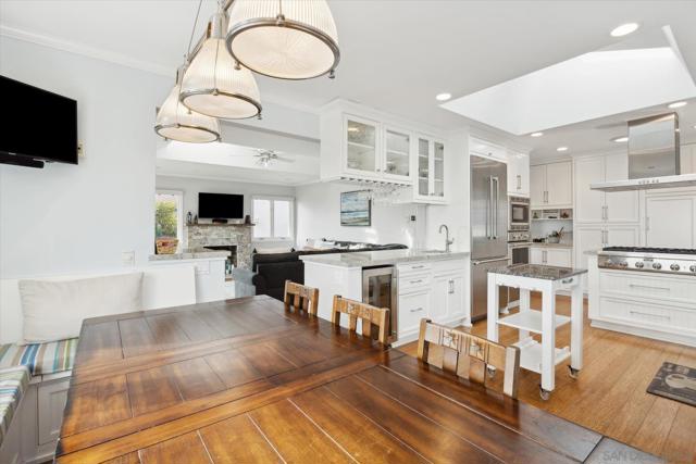 940 Fresno St, Pismo Beach CA: https://media.crmls.org/mediaz/b3ce5005-3cce-4113-884f-85bd32de7c86.jpg