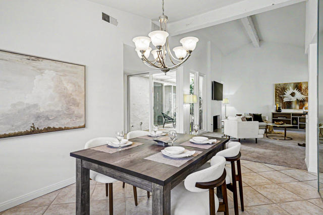 239 Santa Barbara Circle, Palm Desert, CA 92260