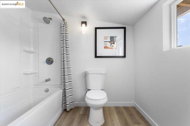 5665 Victoria LN, Livermore CA: https://media.crmls.org/mediaz/b3ce9171-7d48-49a2-a818-038077551d54.jpg