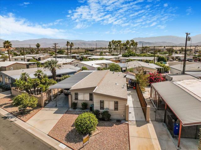 32857 Bloomfield Avenue, Thousand Palms CA: https://media.crmls.org/mediaz/b3cebf96-176f-455b-9596-c20a18a4801f.jpg