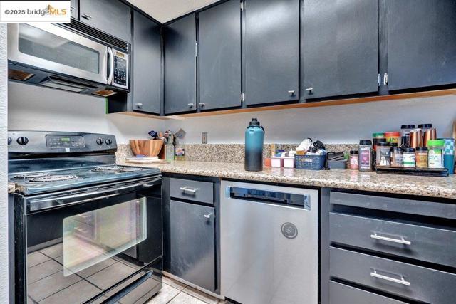 1927 Babbe St, Oakley CA: https://media.crmls.org/mediaz/b3cf02b5-7117-47ab-8733-548bc99903ca.jpg
