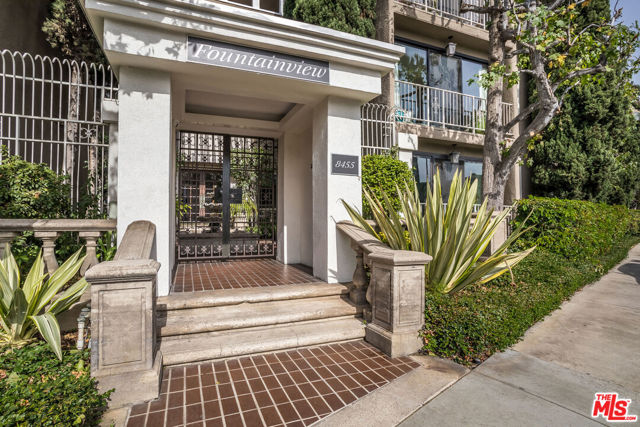 8455 Fountain Avenue, West Hollywood CA: https://media.crmls.org/mediaz/b3cfd1d4-aece-4938-be0f-fb34645a6309.jpg