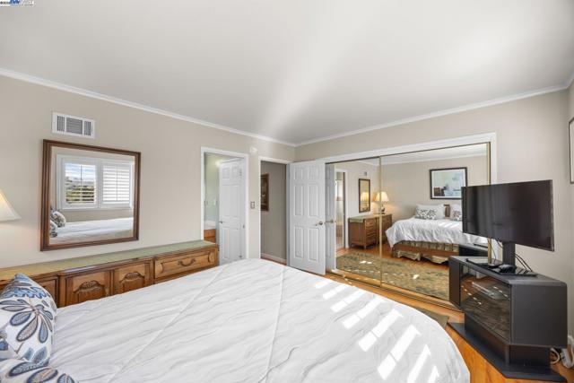 2461 Trenton Dr, San Bruno CA: https://media.crmls.org/mediaz/b3d08b52-ac30-4643-8f51-5e04172636a6.jpg