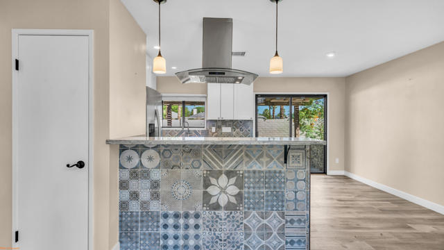 41955 Largo, Palm Desert CA: https://media.crmls.org/mediaz/b3d09eb0-a7e4-4b05-99b6-5f3008300915.jpg