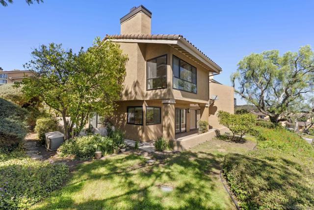 6489 Caminito Catalan, La Jolla CA: https://media.crmls.org/mediaz/b3d0fdd7-c0c7-4950-9e46-149b451bee5e.jpg