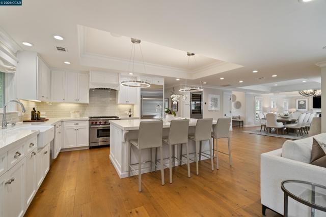 125 El Dorado Ave, Danville CA: https://media.crmls.org/mediaz/b3d104b2-7605-4f66-86eb-9f6a89c49925.jpg