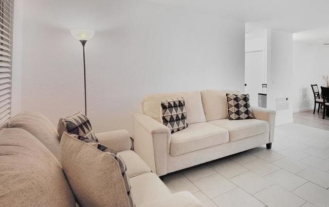 Detail Gallery Image 2 of 10 For 1643 Pentecost Way #1,  San Diego,  CA 92105 - 2 Beds | 1 Baths