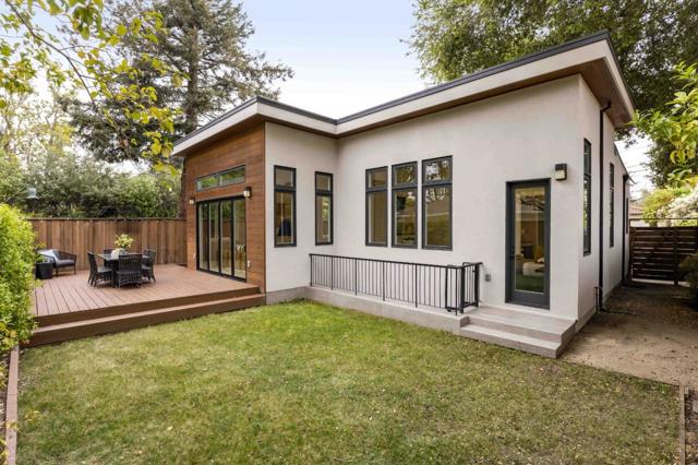 3751 El Centro Street, Palo Alto CA: https://media.crmls.org/mediaz/b3d188b0-4ced-43a0-a260-daa488bfd457.jpg