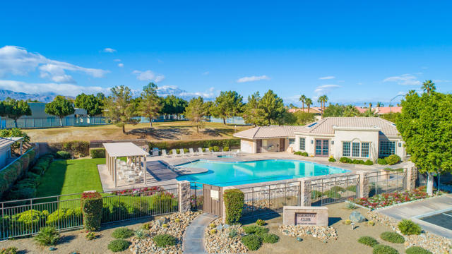 Image 30 of 38 For 45950 Spyglass Hill Street
