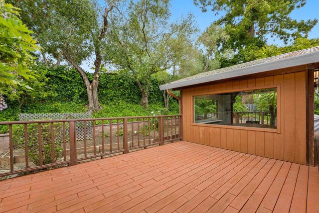 1435 Dolphin Drive, Aptos CA: https://media.crmls.org/mediaz/b3d3eb6c-a922-47b4-be6d-881388818aa3.jpg
