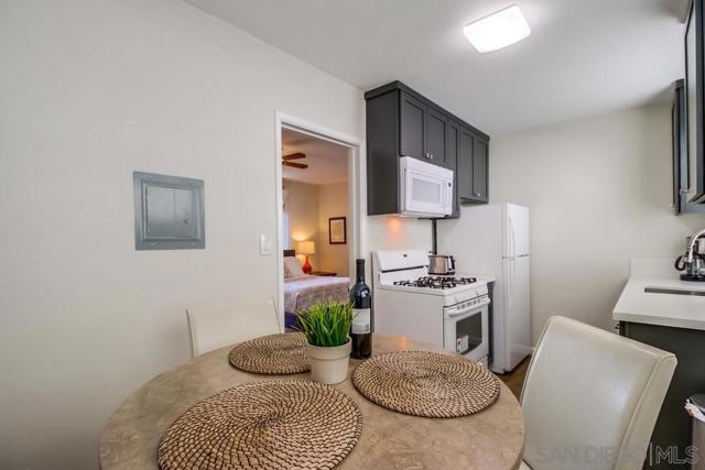 Image 16 of 19 For 4459 Fanuel Street