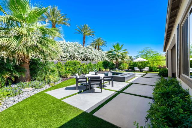 82460 W Mccarroll Drive, Indio CA: https://media.crmls.org/mediaz/b3d5a2c9-9807-47e6-85a5-d98272277b34.jpg