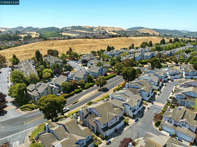 214 S Wildwood, Hercules CA: https://media.crmls.org/mediaz/b3d5c928-3112-4802-8131-da2d178aebc1.jpg