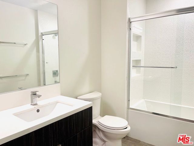 1122 Gayley Avenue, 311 photo 8