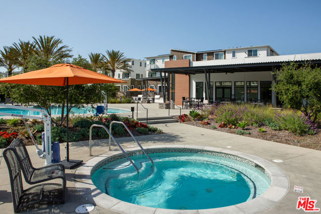 1483 W Vista Way, San Pedro CA: https://media.crmls.org/mediaz/b3d6d668-2457-45ef-b660-c0db68b9b483.jpg