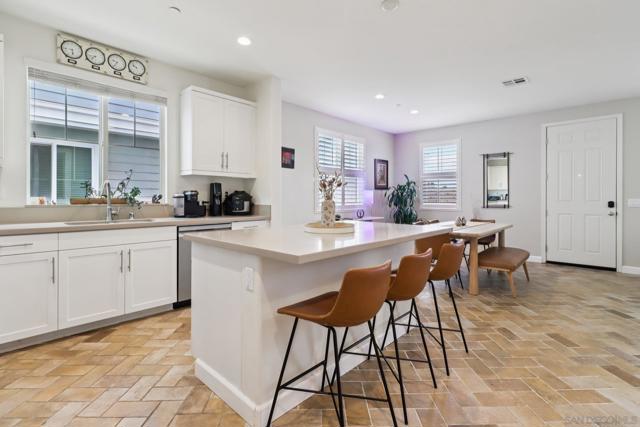 511 Surfbird Ln, Imperial Beach CA: https://media.crmls.org/mediaz/b3d6f3b1-d22c-43bc-8441-aeaaec361eb9.jpg
