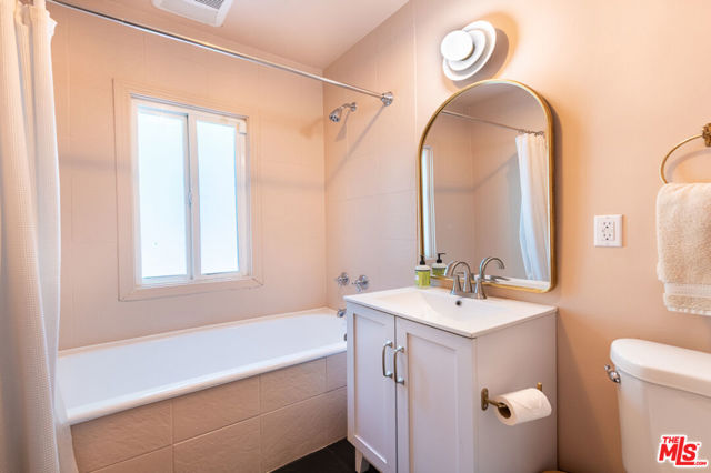1207 Poinsettia Drive, West Hollywood CA: https://media.crmls.org/mediaz/b3d831f2-644c-442d-957d-8d810491f1e4.jpg
