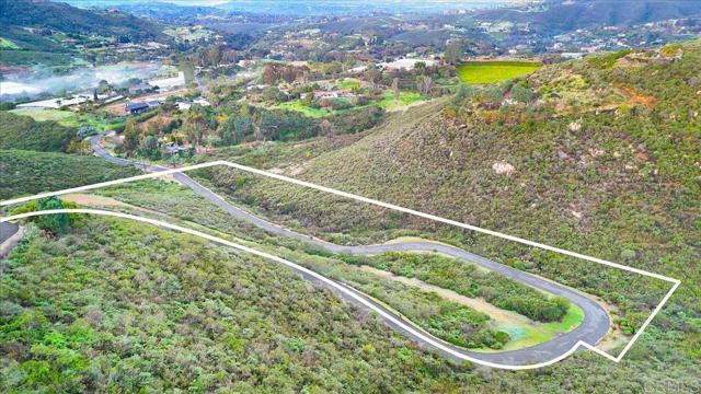 Detail Gallery Image 15 of 30 For 20545 Aguilera Ln, Escondido,  CA 92029 - – Beds | – Baths