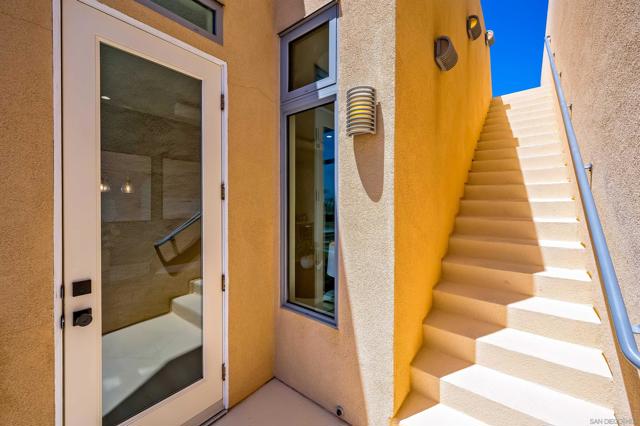 495 S Cleveland St, Oceanside CA: https://media.crmls.org/mediaz/b3d98e3b-a449-400a-9b55-4880631e7c37.jpg