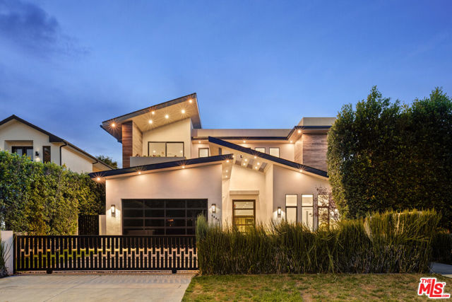 4445 Camellia Avenue, Studio City CA: https://media.crmls.org/mediaz/b3daa73b-7cf7-42a7-99fe-6bef2fae1836.jpg