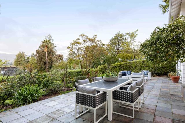 1045 Lassen Drive, Menlo Park CA: https://media.crmls.org/mediaz/b3daa9f5-6b1a-4075-a677-af6c79cff3dd.jpg