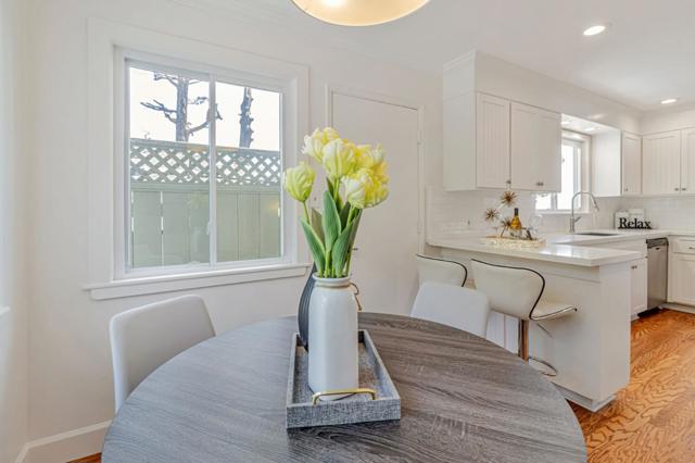 6827 Ridgewood Drive, Oakland CA: https://media.crmls.org/mediaz/b3daab4c-0492-49d2-9de1-5ed172ff7762.jpg