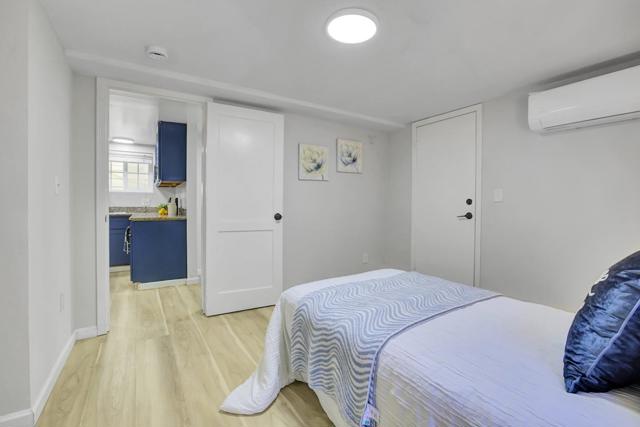 319 S 37th Street, Richmond CA: https://media.crmls.org/mediaz/b3dac1df-175d-4831-923c-25e965debcc6.jpg