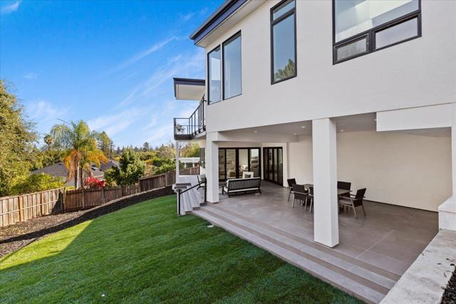 61 HILLTOP Drive, San Carlos CA: https://media.crmls.org/mediaz/b3db4a1b-8858-4556-86ad-8f368025a8c9.jpg