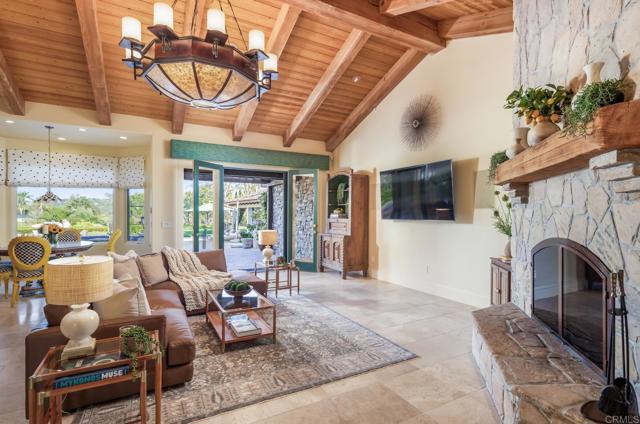 4843 La Jacaranda, Rancho Santa Fe CA: https://media.crmls.org/mediaz/b3dc6f73-ec95-47e7-8e7f-72d5b263be83.jpg