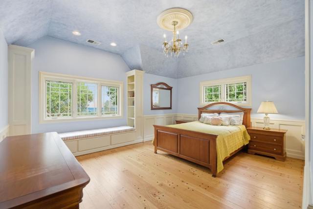 23423 Toyonita Road, Los Altos Hills CA: https://media.crmls.org/mediaz/b3dc86f4-c192-4fc8-94fc-e4a633ee6b08.jpg